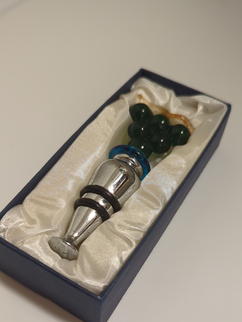 Glass Grape Cluster Wine Bottle Stopper with Silver Base